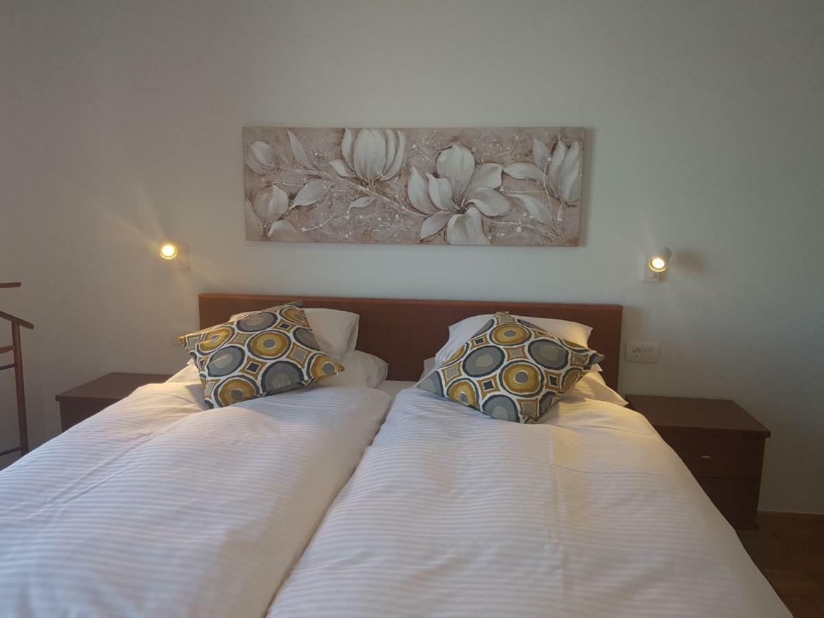 Room Novakovic Biograd Na Moru Exterior foto